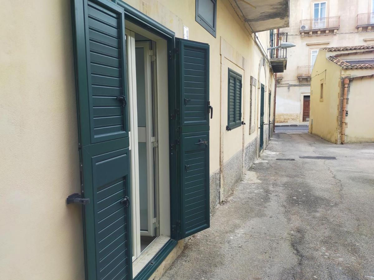 Cataldi'S Rooms Noto Exterior photo